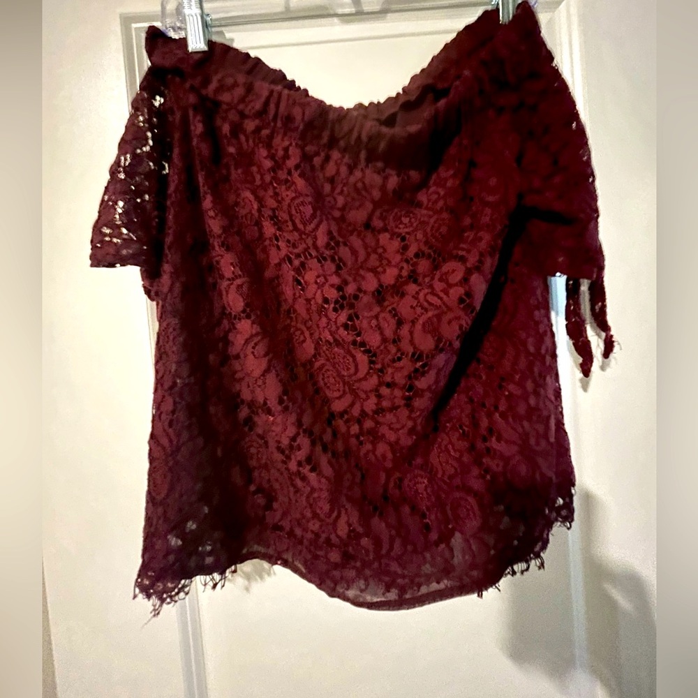Miami hot off the shoulder lace top